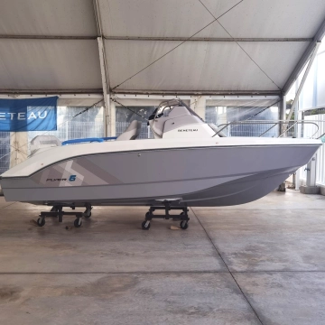Beneteau Flyer 6 Sundeck novos à venda