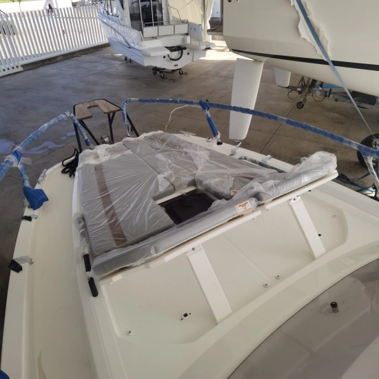 Beneteau Flyer 8 Sundeck V2 nuova in vendita