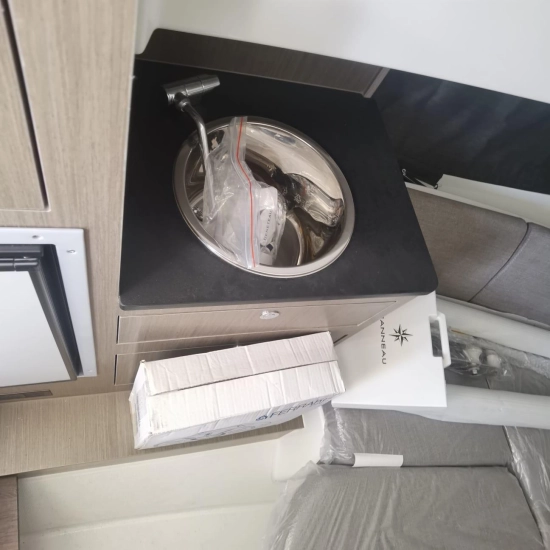 Beneteau Flyer 8 Sundeck V2 nuova in vendita
