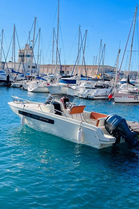 Invictus Yacht Cx 240 usata in vendita