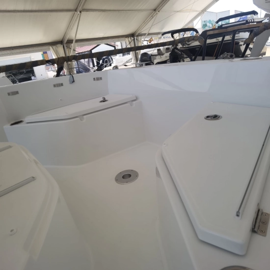 Beneteau Flyer 7 Spacedeck novos à venda
