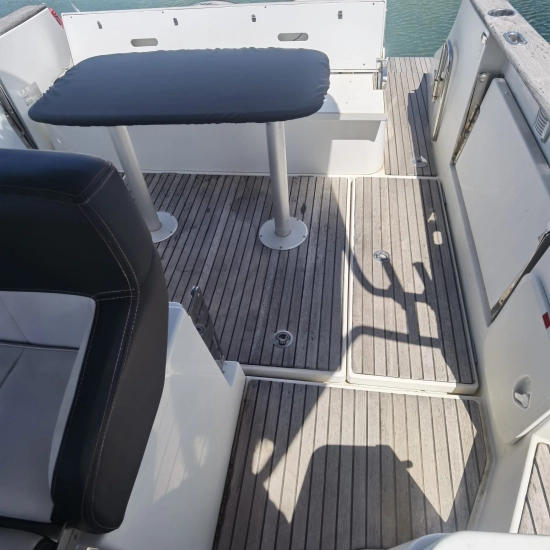 Beneteau Flyer 8.8 Sundeck usado à venda