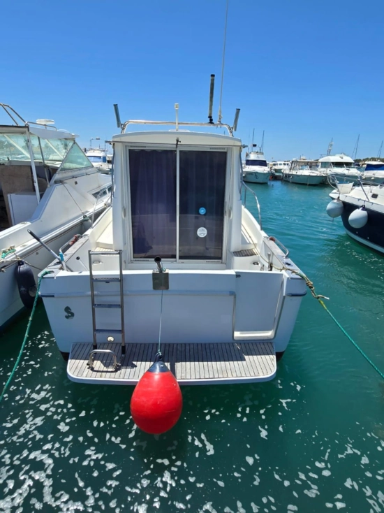 Beneteau Antares 760 usado à venda