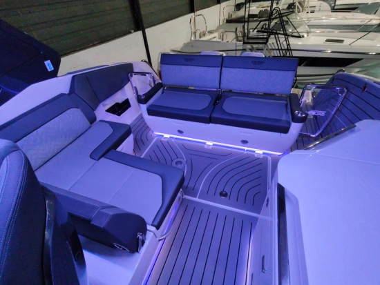 Galeon 325 GTO nuova in vendita