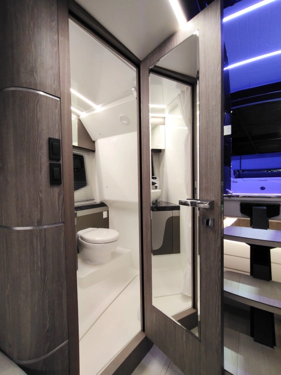 Galeon 325 GTO nuova in vendita