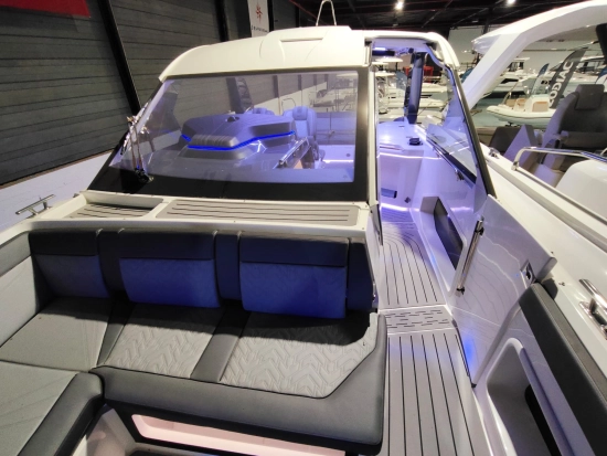 Galeon 325 GTO nuova in vendita