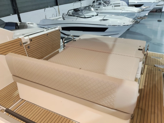 Jeanneau DB 37 nuevo en venta