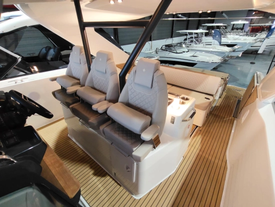 Jeanneau DB 37 nuevo en venta