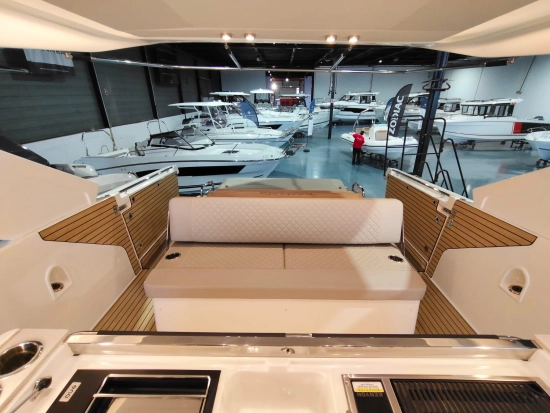 Jeanneau DB 37 nuevo en venta