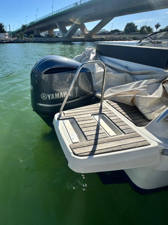 Jeanneau Cap Camarat 7.5 Br de segunda mano en venta