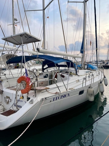 Beneteau Oceanis 44 usado à venda