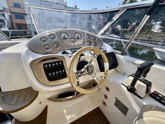 Sessa Marine C30 usata in vendita