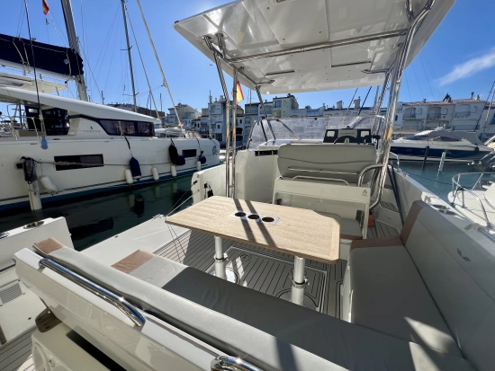 Beneteau Flyer 9 Sundeck usado à venda