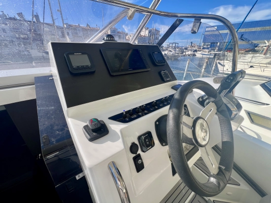 Beneteau Flyer 9 Sundeck usado à venda