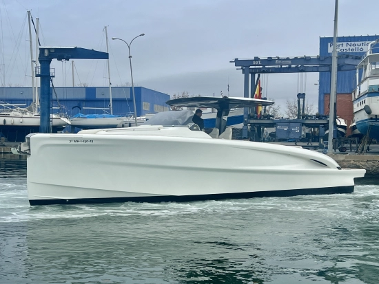 Solaris Power 40 Open usado à venda