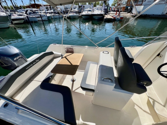 White Shark 240 Sport Cabin novos à venda
