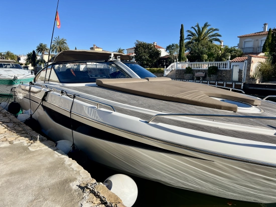 Baia One 43 usado à venda
