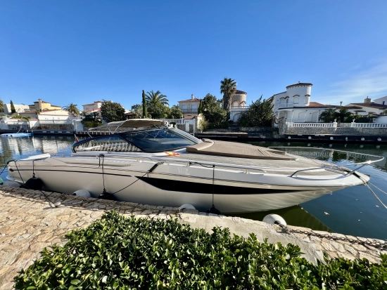 Baia One 43 usado à venda