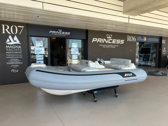 AB INFLATABLES 330 JET TENDER nuevo en venta