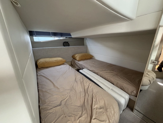 Princess V40 usata in vendita