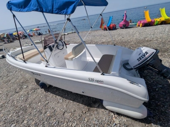 Saver 520 con motor nuevo de 50cv Open usado à venda