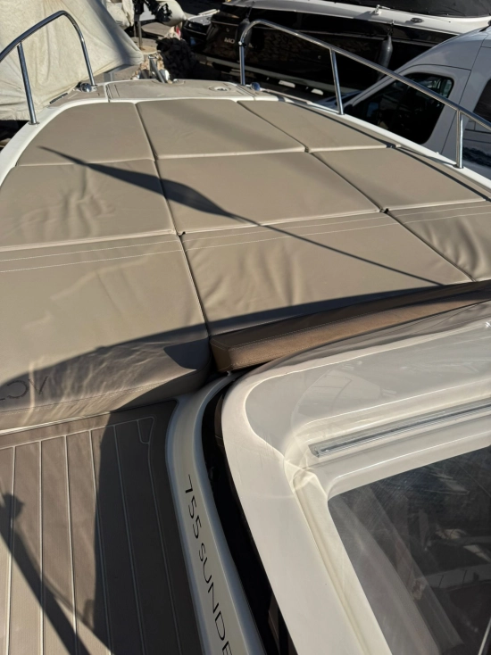 Quicksilver Sundeck Activ 755 motor 250cv usado à venda