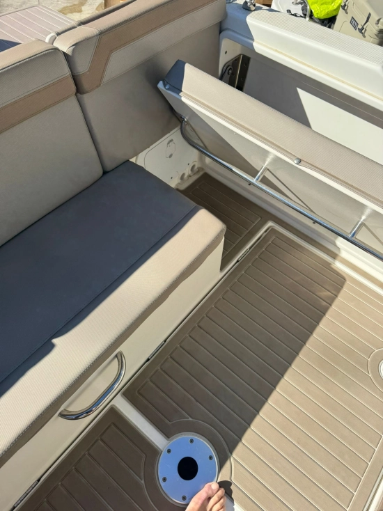 Quicksilver Sundeck Activ 755 motor 250cv usado à venda
