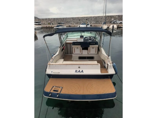 Sea Ray 270 DA usado à venda
