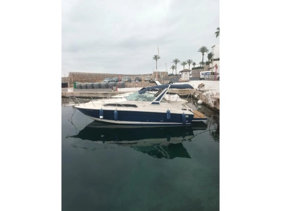 Sea Ray 270 DA usado à venda
