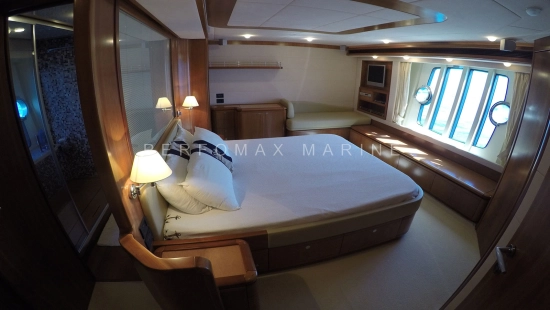 Ferretti 830 de segunda mano en venta