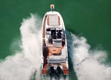 Beneteau Flyer 9 SD usata in vendita