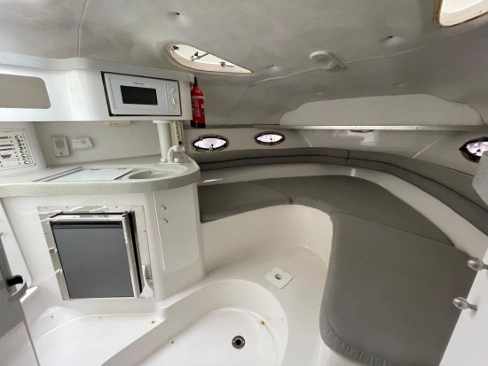 Chris Craft CROWNE 25 usado à venda