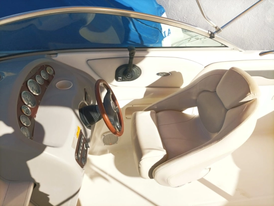 CHAPARRAL 235 SSI de segunda mano en venta