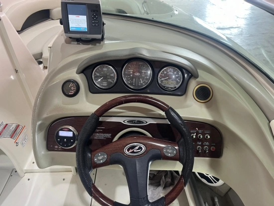 Sea Ray 220 SSL de segunda mano en venta