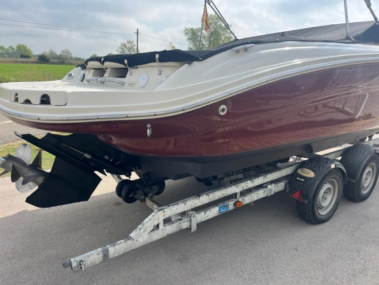 Sea Ray 220 SSL de segunda mano en venta