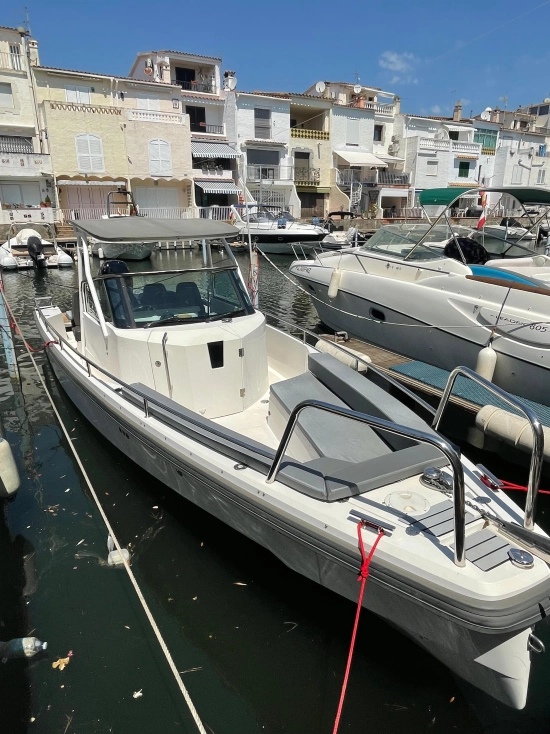 Axopar 28 T TOP usata in vendita