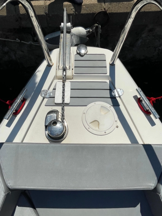 Axopar 28 T TOP usata in vendita