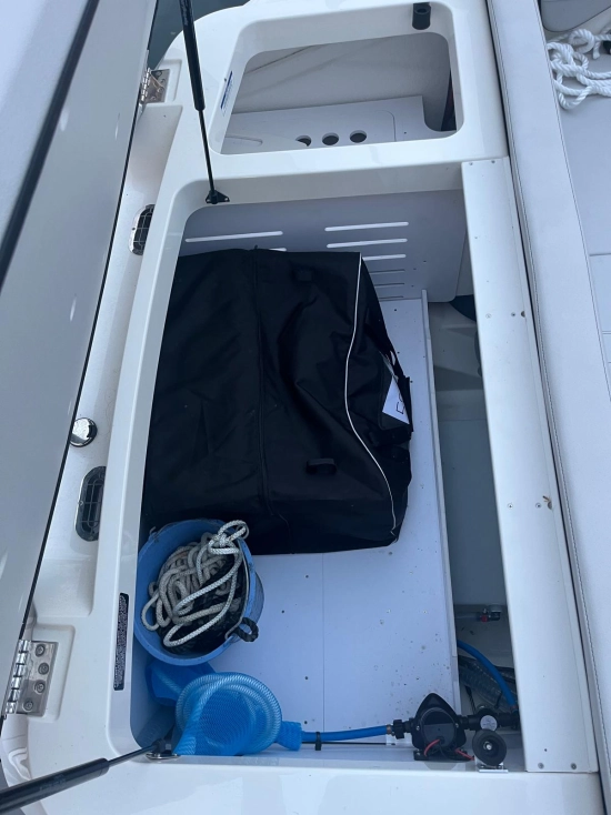 Sea Ray 190 OB usado à venda