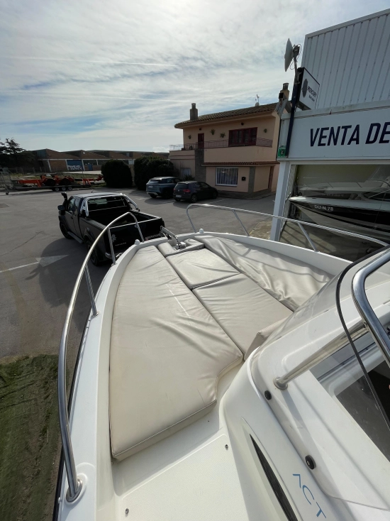 Quicksilver Sundeck Activ 675 usata in vendita