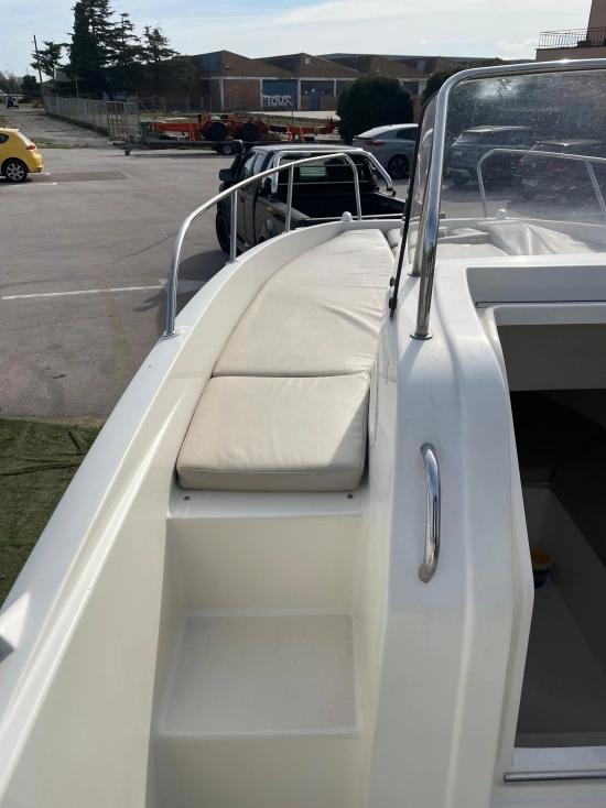 Quicksilver Sundeck Activ 675 usata in vendita