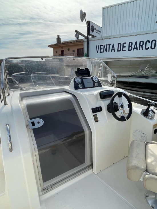 Quicksilver Sundeck Activ 675 usata in vendita