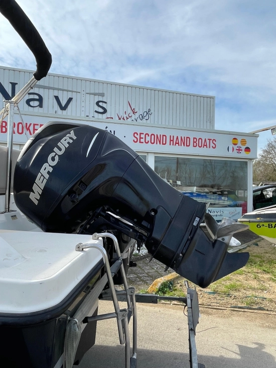 Quicksilver Sundeck Activ 675 usata in vendita