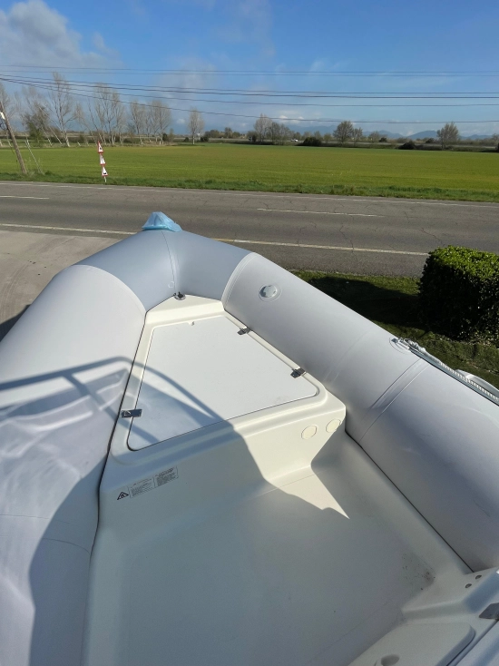 Zodiac PRO 550 OPEN usado à venda