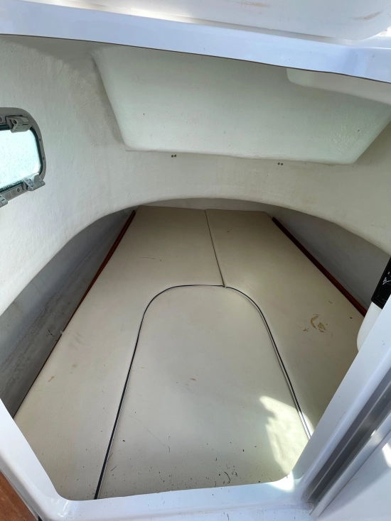 Beneteau OMBRINE 630 usado à venda