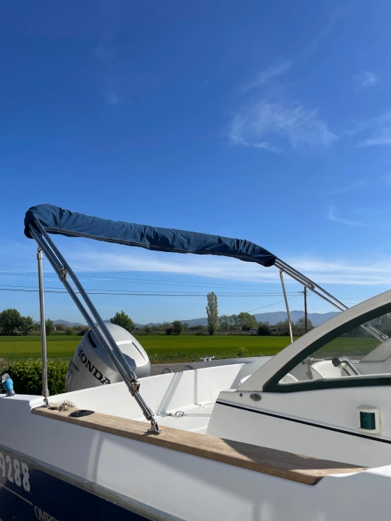 Beneteau OMBRINE 630 usado à venda