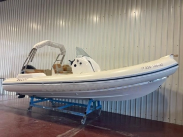 Zodiac Medline 6.8 Neo de segunda mano en venta