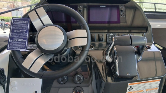 Quicksilver Sundeck Activ 875 nuevo en venta