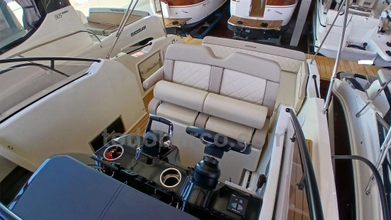 Quicksilver Sundeck Activ 875 nuevo en venta