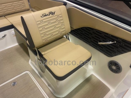 Sea Ray SPX 210 Ob usado à venda