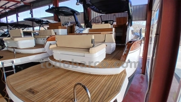 Mimi Libeccio 9.5 Cabin nuevo en venta